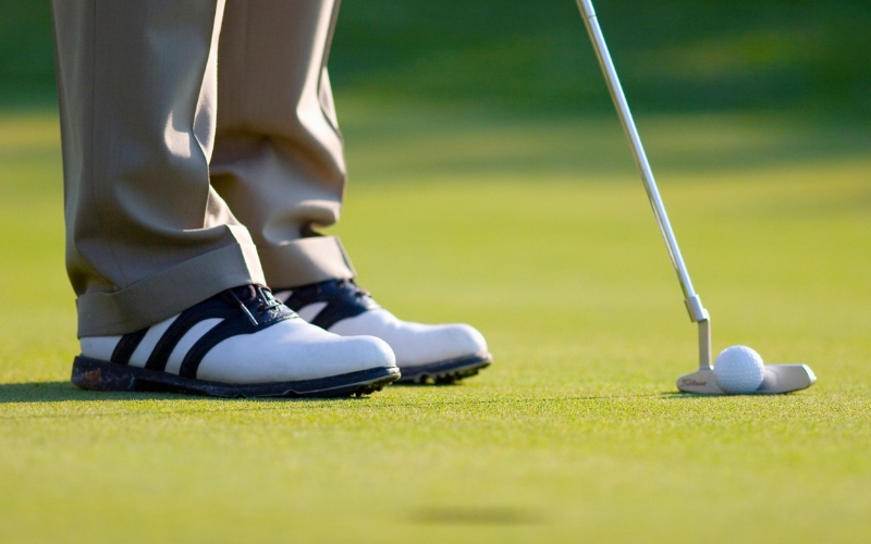 Chọn giày golf theo phong cách cá nhân