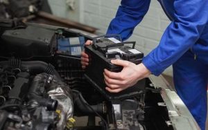 khi nào cần thay bình ắc quy