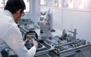 Sinh viên ngành cơ khí điện tử ra trường làm gì?