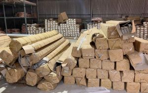 vì sao cần lựa chọn phào chỉ uy tín