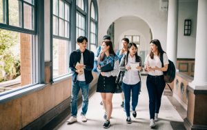 học từ đào tạo chính thống