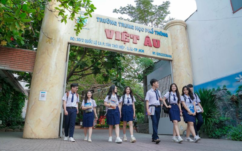 Trường Trung Học Phổ Thông Việt Âu